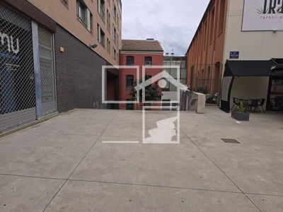 Local en Plaza Comte Guifré    local, Terrassa Barcelona