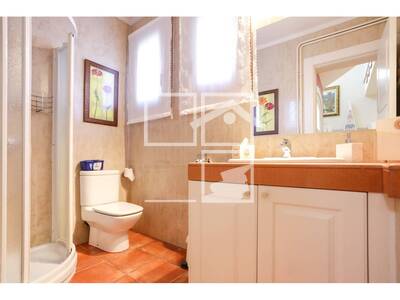 Local en BayÃ©s, Tona Barcelona