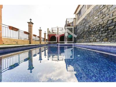 Local en BayÃ©s, Tona Barcelona