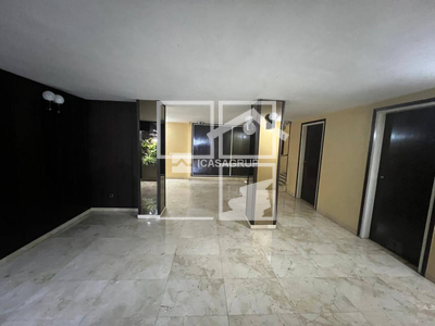 Inmueble en Paseo Sant Magí    2, Barcelona