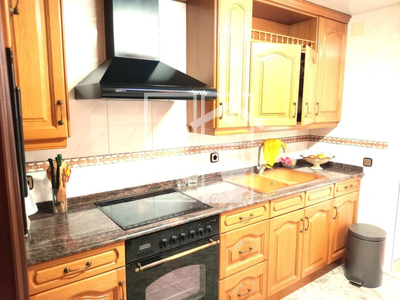 Local en Calle Sicília    , Santa Coloma de Gramanet Barcelona