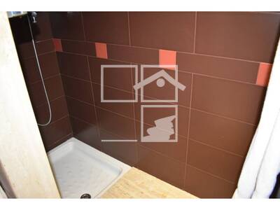 Inmueble en carretera nova, Barcelona