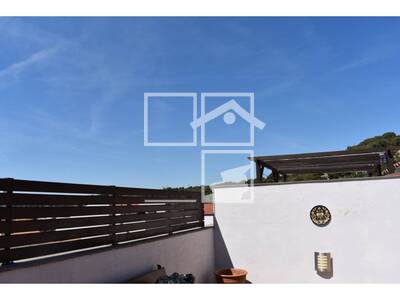 Inmueble en carretera nova, Barcelona