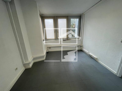 Local en Plaza Josep Maria Folch i Torres    1, Granollers Barcelona