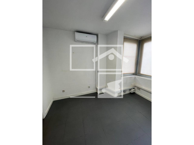 Local en Plaza Josep Maria Folch i Torres    1, Granollers Barcelona