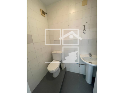 Local en Plaza Josep Maria Folch i Torres    1, Granollers Barcelona