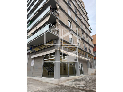 Inmueble en Calle Dibuixant Avellaneda    LOCAL, Barcelona