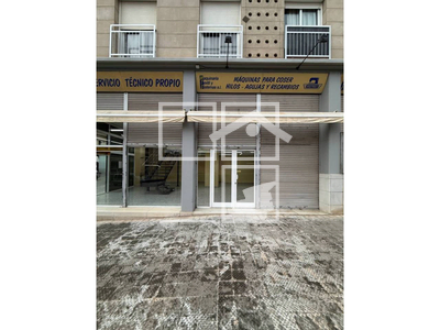 Local en Calle Dibuixant Avellaneda    LOCAL, Terrassa Barcelona