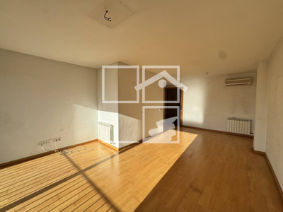 Local en Olot Girona